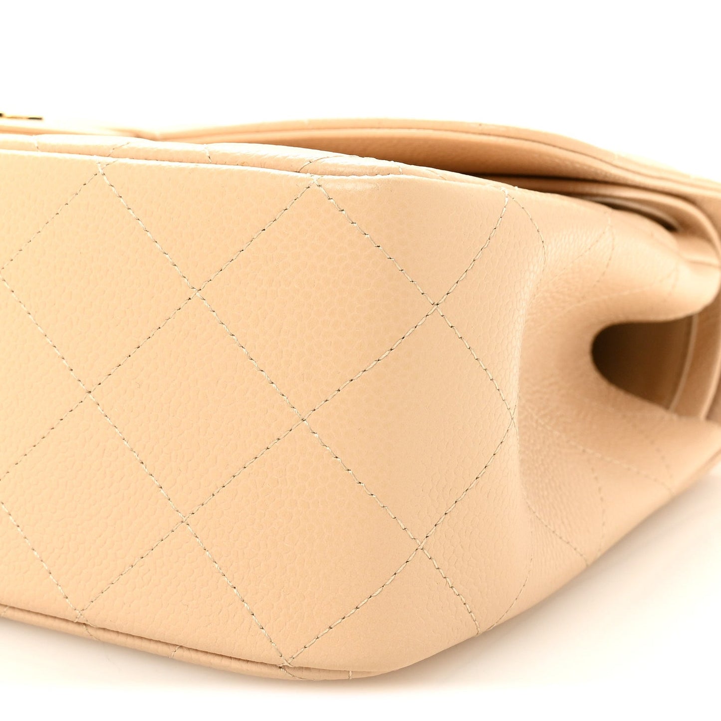 Caviar Quilted Jumbo Double Flap Beige Clair