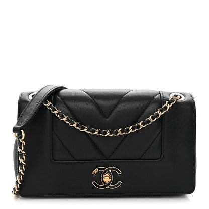 Sheepskin Chevron Quilted Medium Vintage Mademoiselle Flap Black