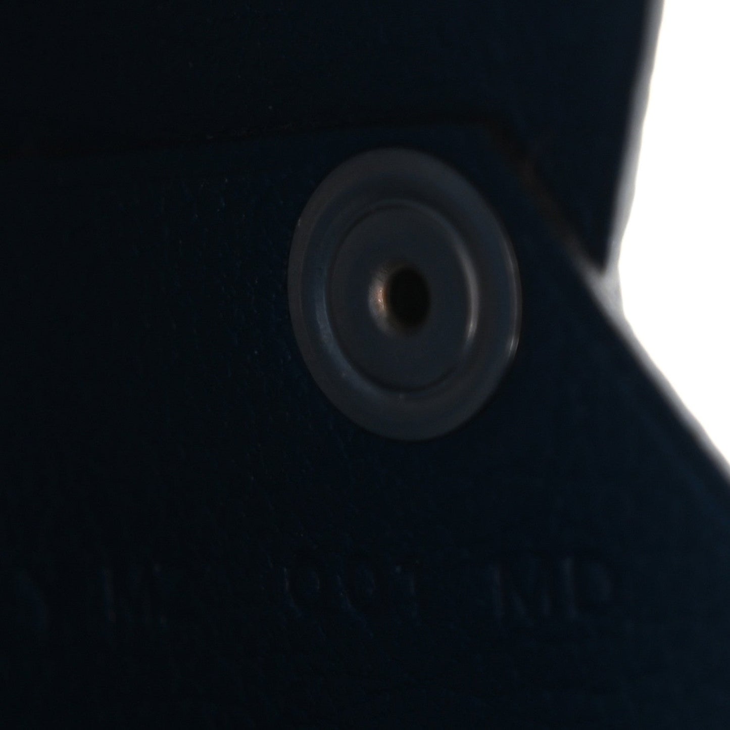 Chevre Chamkila Calvi Card Case Deep Bleu