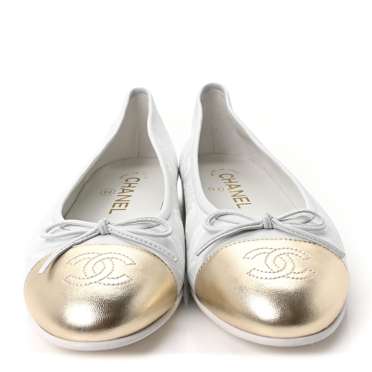 Lambskin Metallic Lambskin Cap Toe CC Ballet Flats 36 White Gold