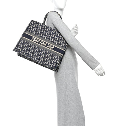 Oblique Large Book Tote Blue Multicolor