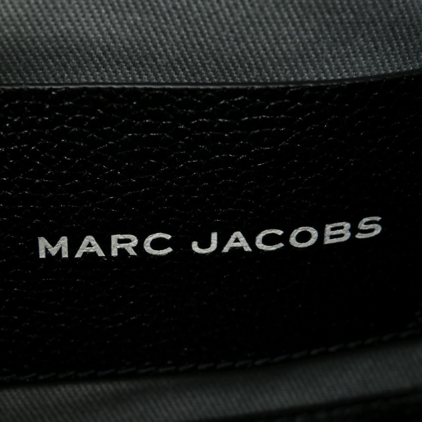 Grained Calfskin Medium The Tote Bag Black