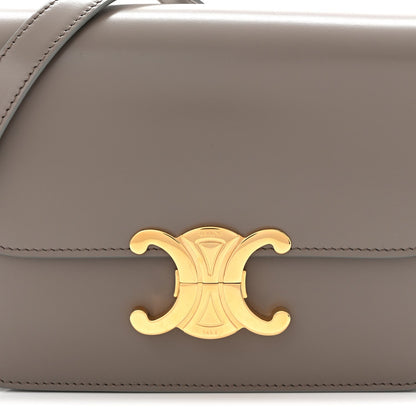 Shiny Calfskin Teen Triomphe Pebble
