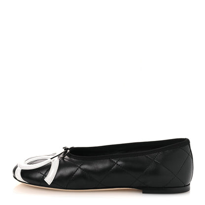 Lambskin Quilted CC Cambon Ballet Flats 41 Black White