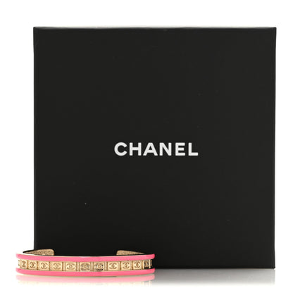 Resin Metal CC Cuff Bracelet M Gold Pink
