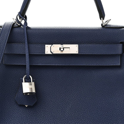 Togo Kelly Retourne 28 Bleu Saphir