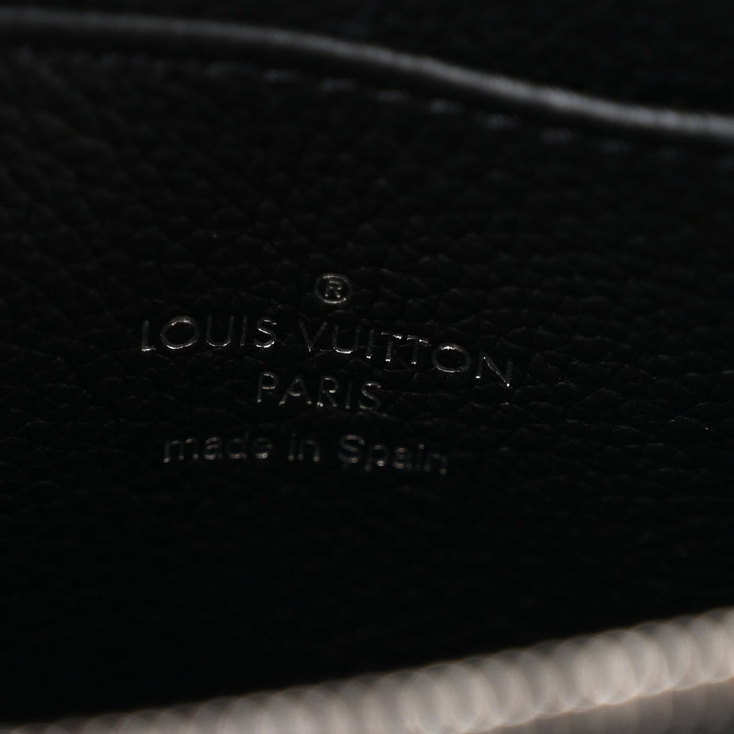 Calfskin Lockme Zippy Coin Purse Black