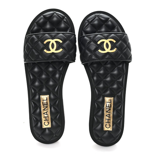 Lambskin Quilted Textured CC Mules Sandals 39 Black
