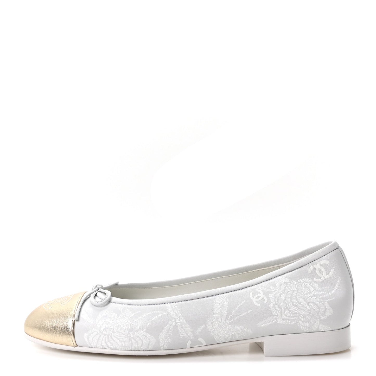 Lambskin Metallic Lambskin Cap Toe CC Ballet Flats 36 White Gold