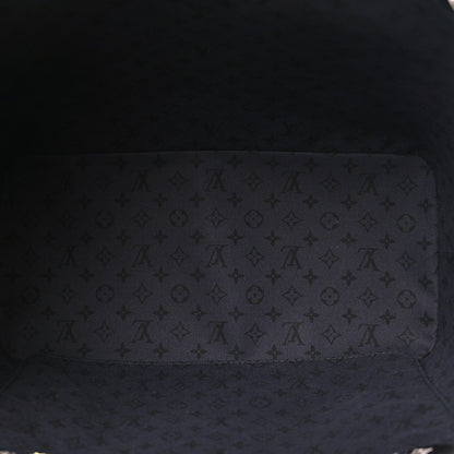 Monogram Giant Crafty Neverfull MM Creme Rouge Black