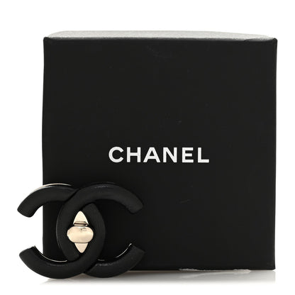 Metal Lambskin CC Brooch Black Gold