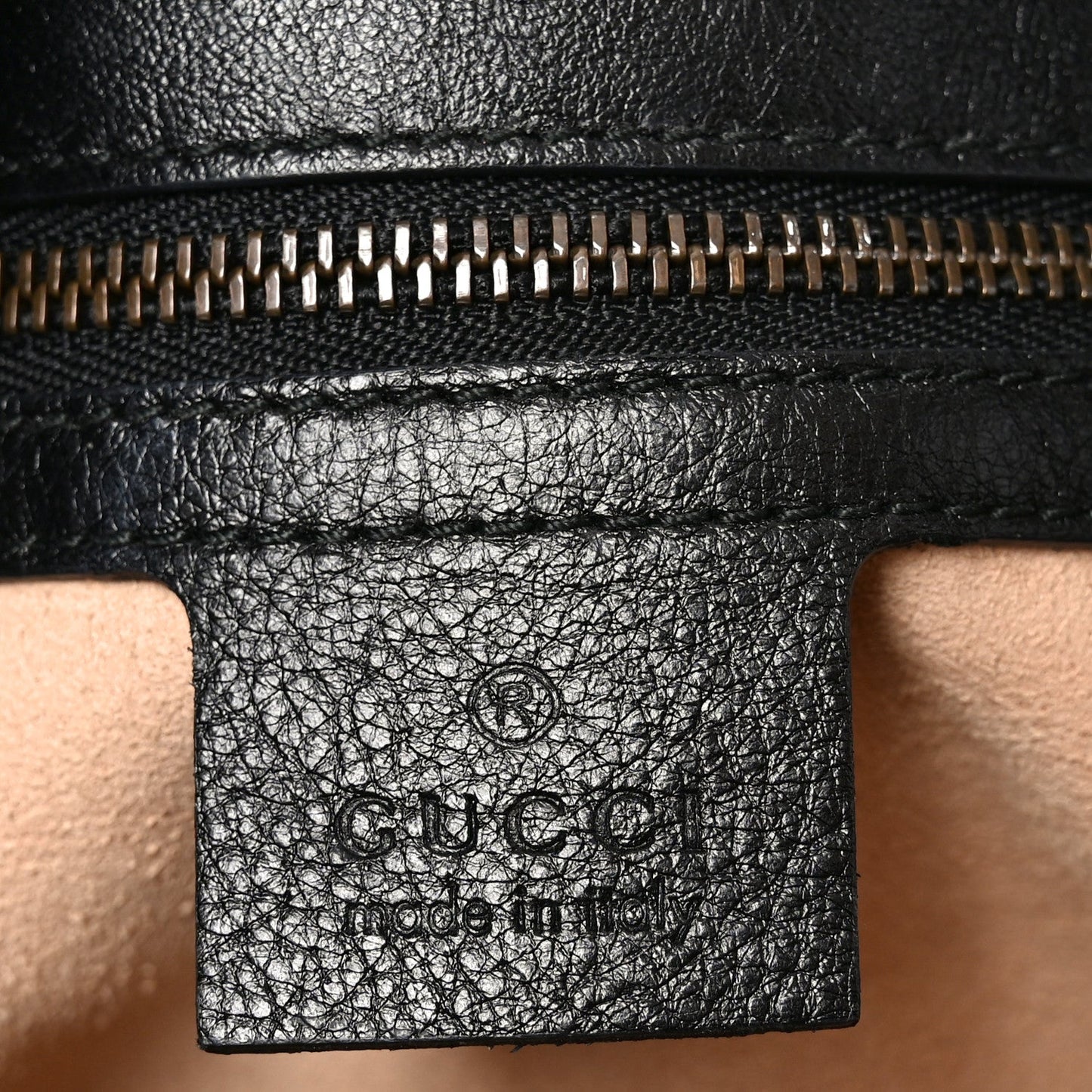 Azalea Calfskin Matelasse Heart Medium GG Marmont Slim Shoulder Bag Black