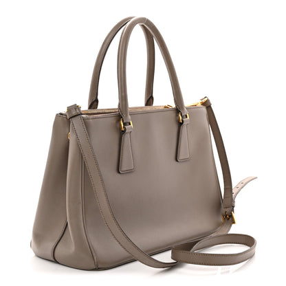 Saffiano Small Galleria Double Zip Tote Argilla