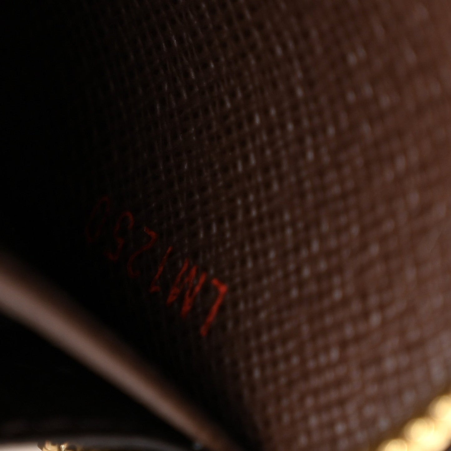 Damier Ebene Zippy Wallet