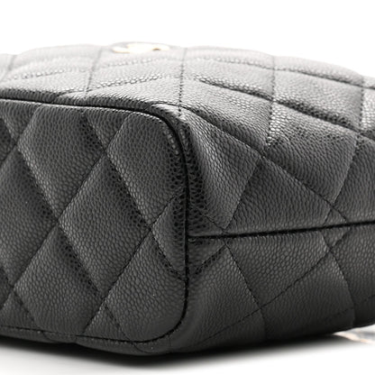 Caviar Quilted Hobo Clutch With Chain Black