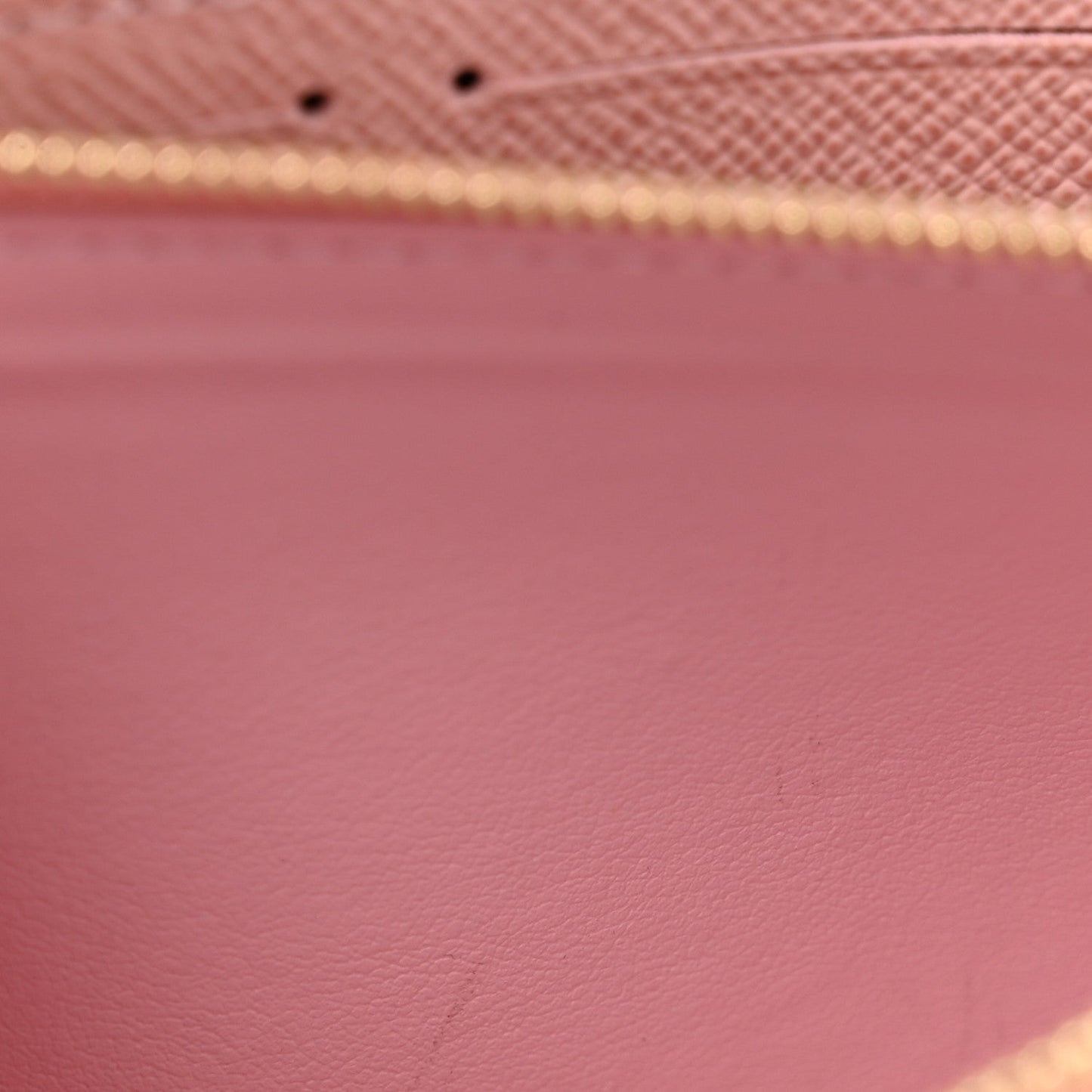 Damier Azur Zippy Wallet Rose Ballerine