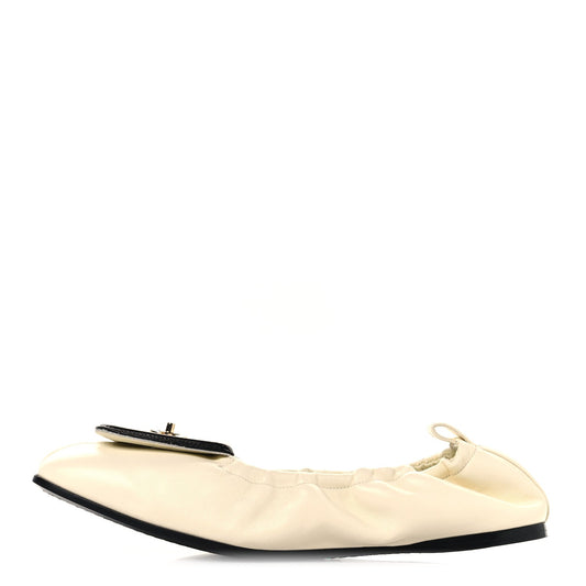 Lambskin CC Turnlock Ballerina Flats 38.5 Ivory Black