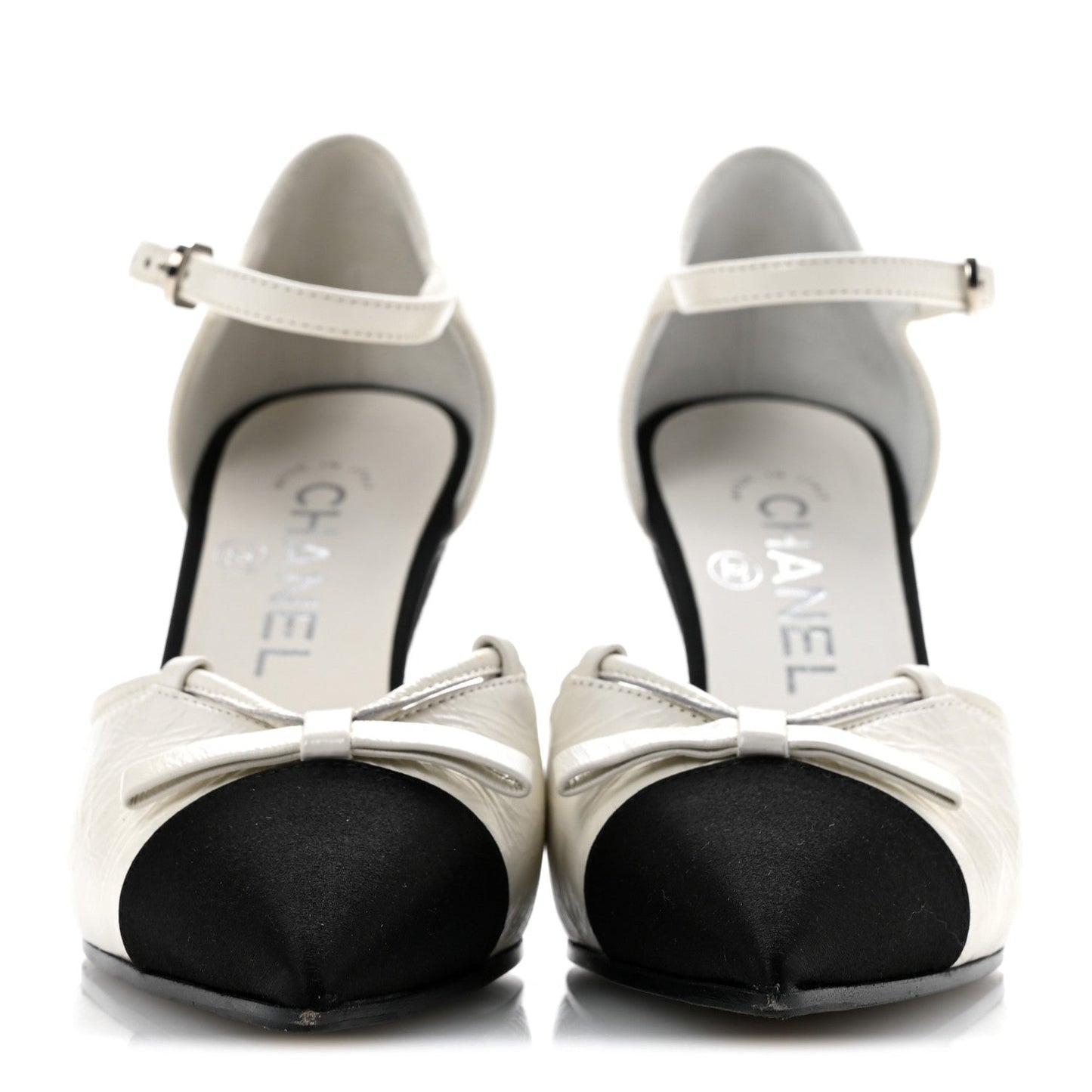 Crumpled Calfskin Satin Cap Toe CC Pumps 36 White Black