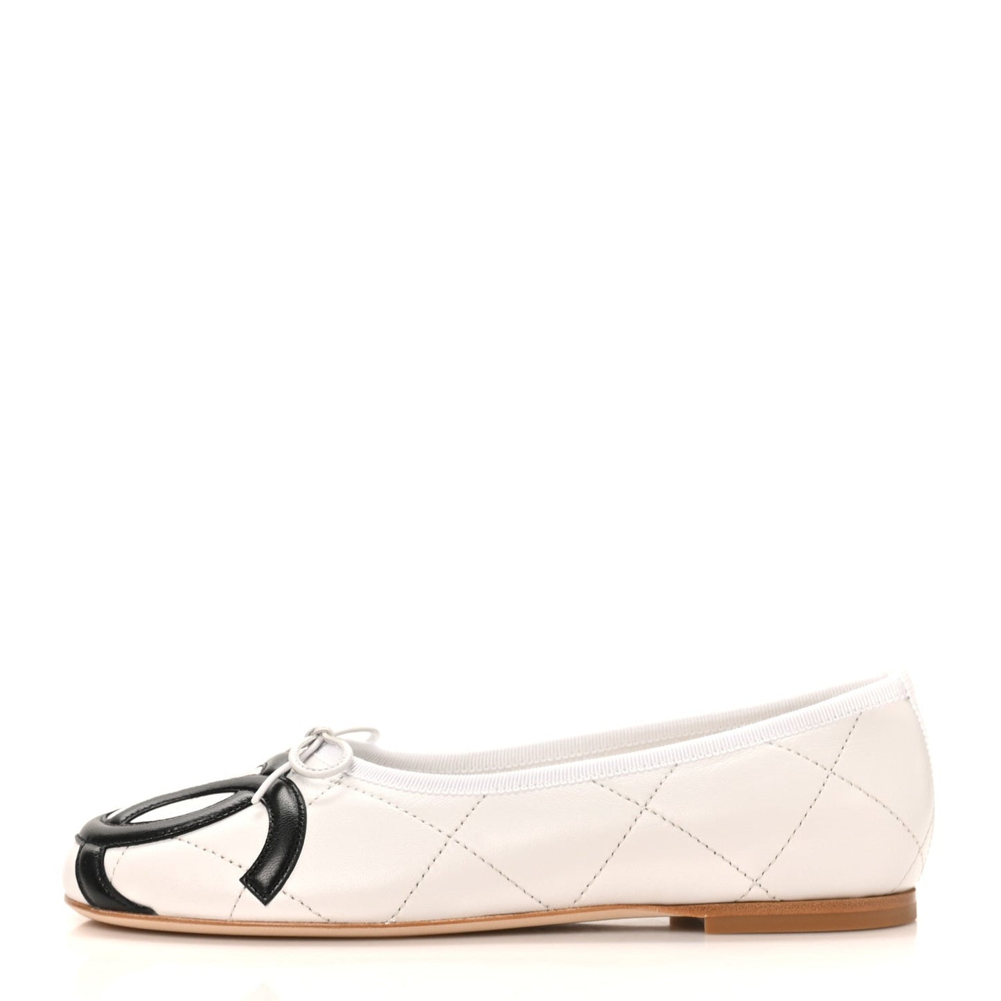 Lambskin Quilted CC Cambon Ballet Flats 37 White Black
