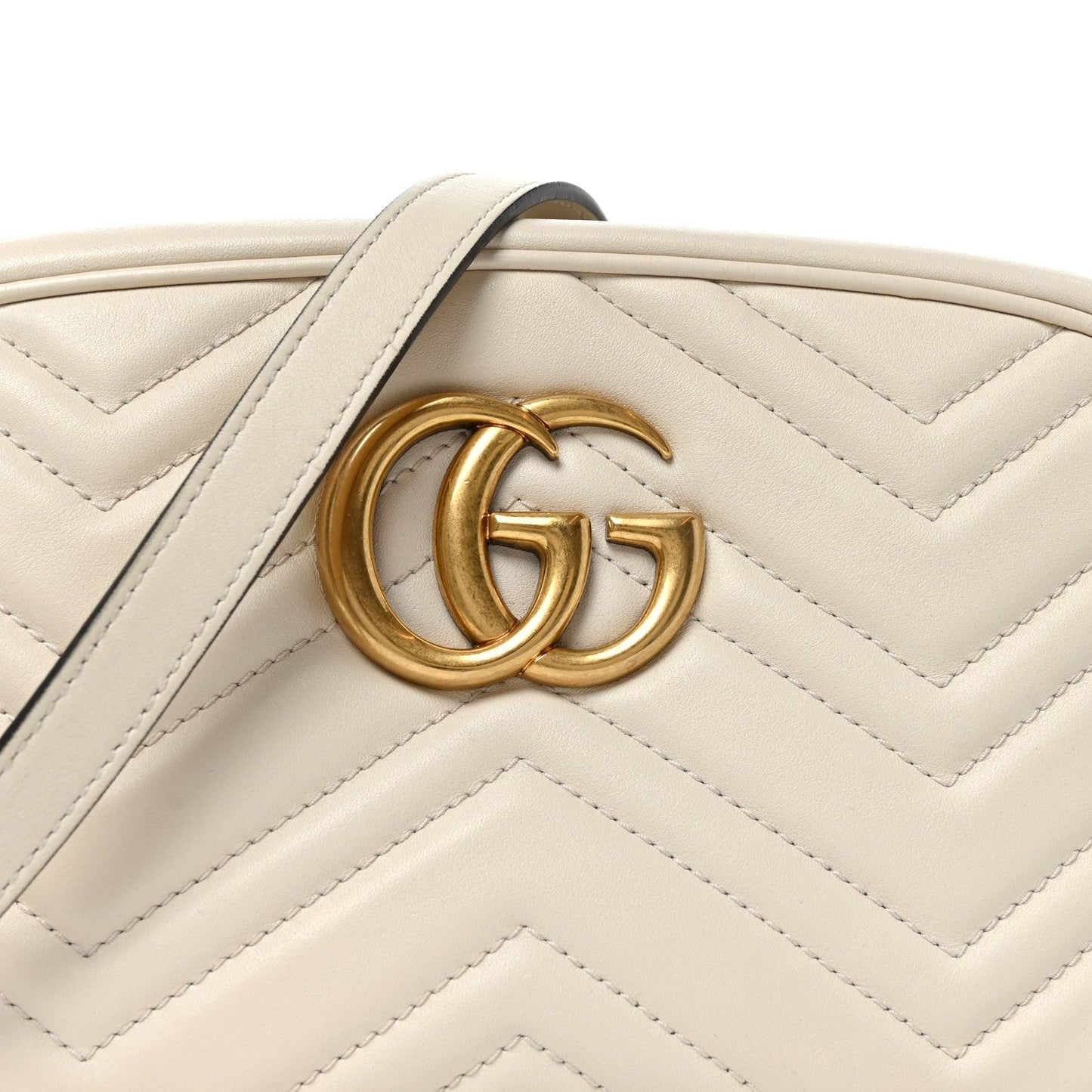Calfskin Matelasse Small GG Marmont Chain Shoulder Bag White