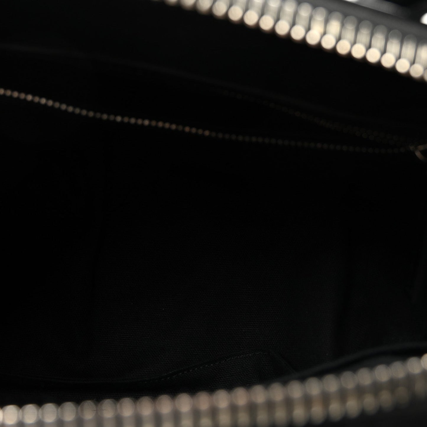 Shiny Lord Calfskin Small Antigona Black