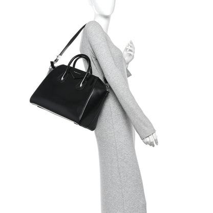 Shiny Lord Calfskin Medium Antigona Black
