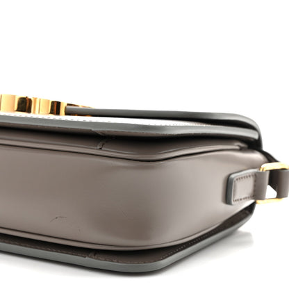 Shiny Calfskin Teen Triomphe Pebble