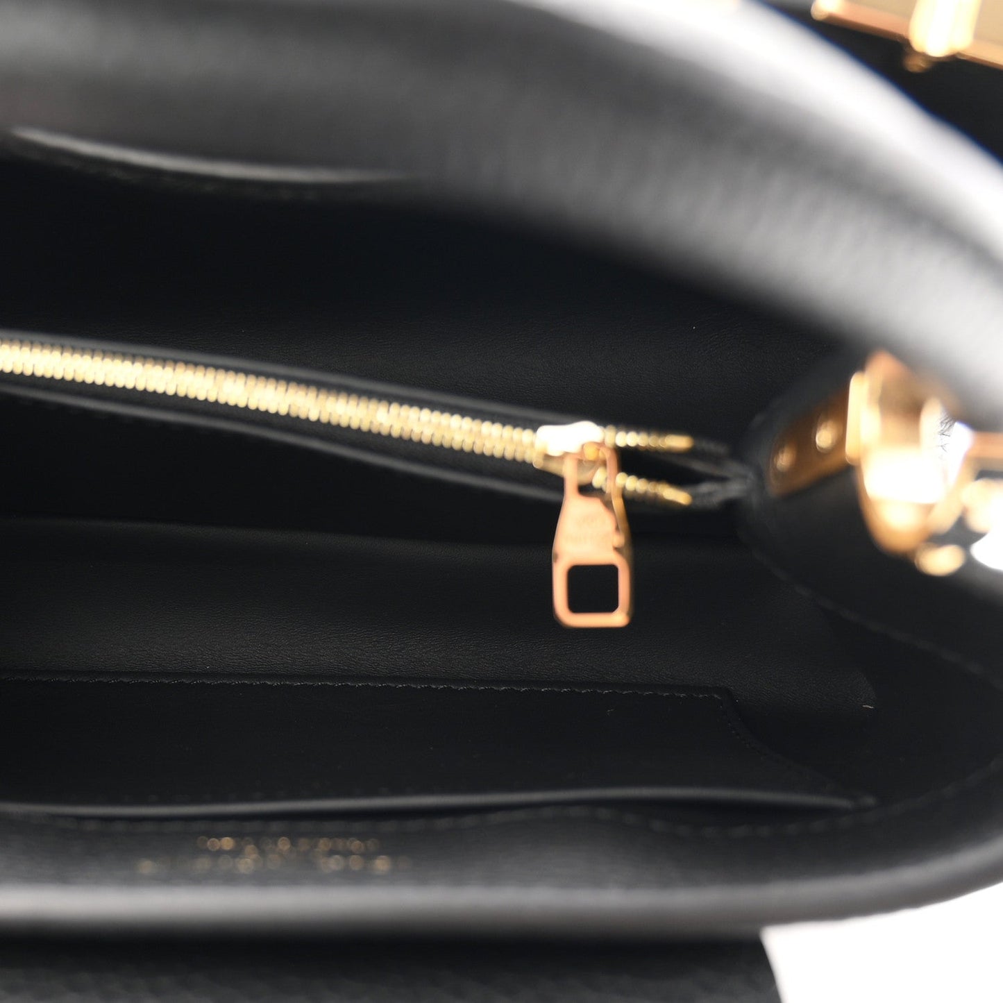 Taurillon Mother of Pearl Flowers Capucines BB Black
