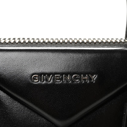 Shiny Lord Calfskin Small Antigona Black