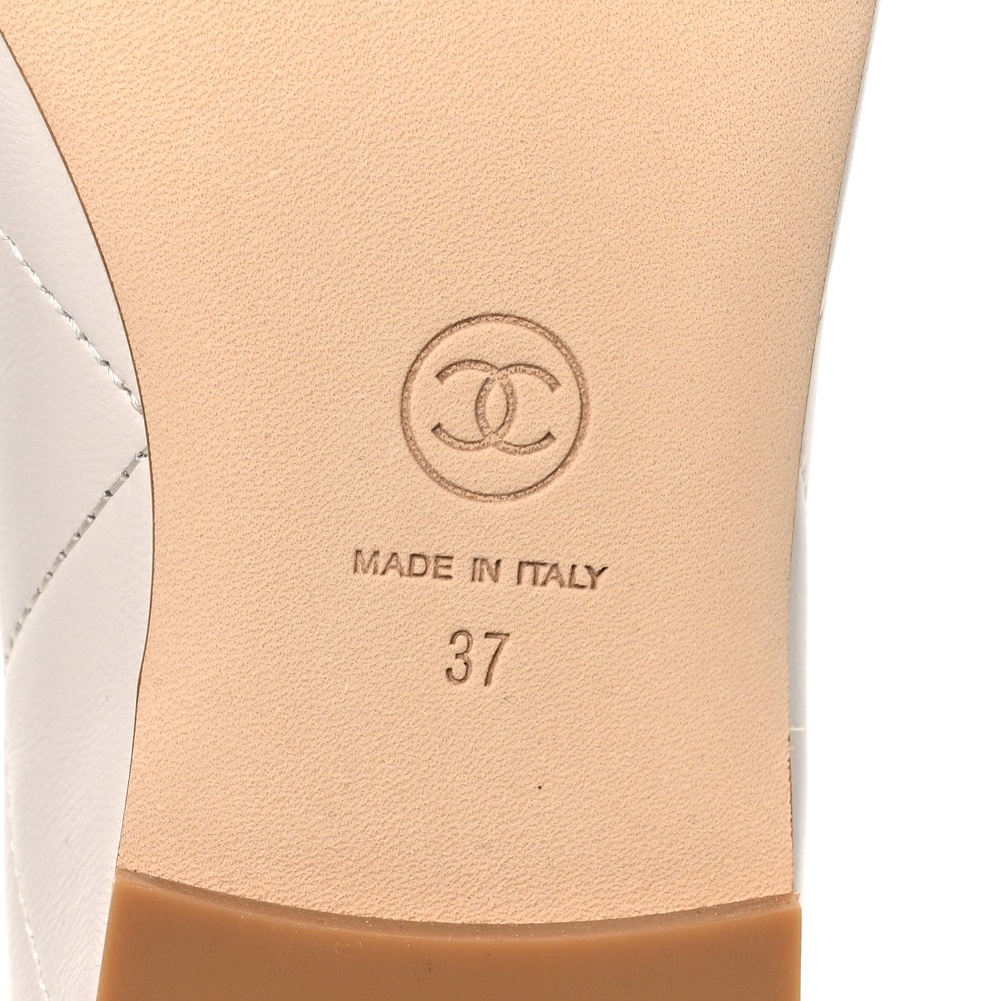 Lambskin Quilted CC Cambon Ballet Flats 37 White Black