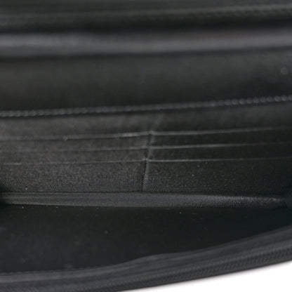 Caviar Quilted Boy Wallet On Chain WOC Black