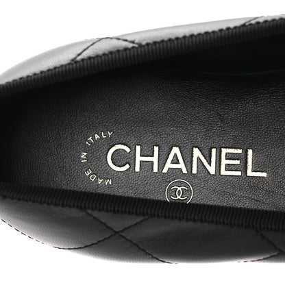 Lambskin Quilted CC Cambon Ballet Flats 41 Black White