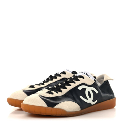 Calfskin Embossed Suede Womens CC Sneakers 37 Black White