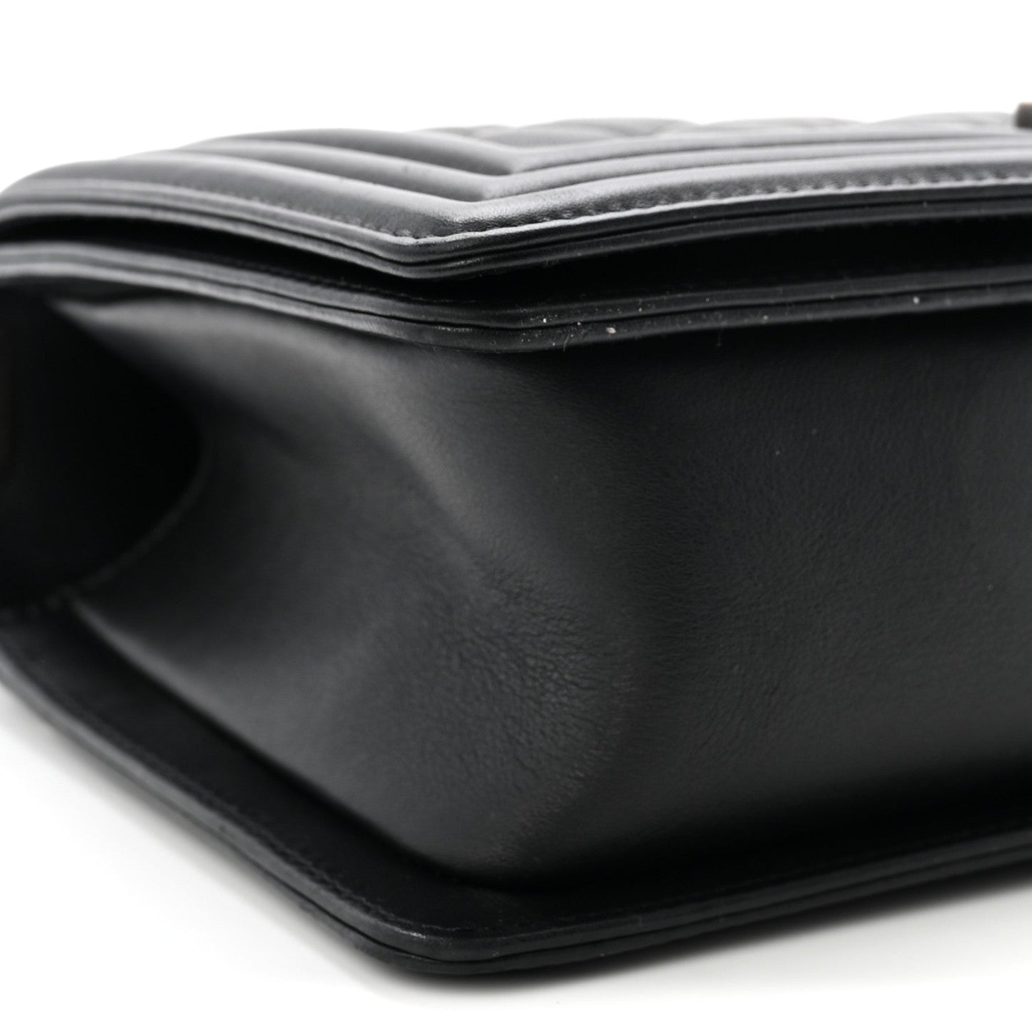 Calfskin Quilted Medium Boy Flap Black