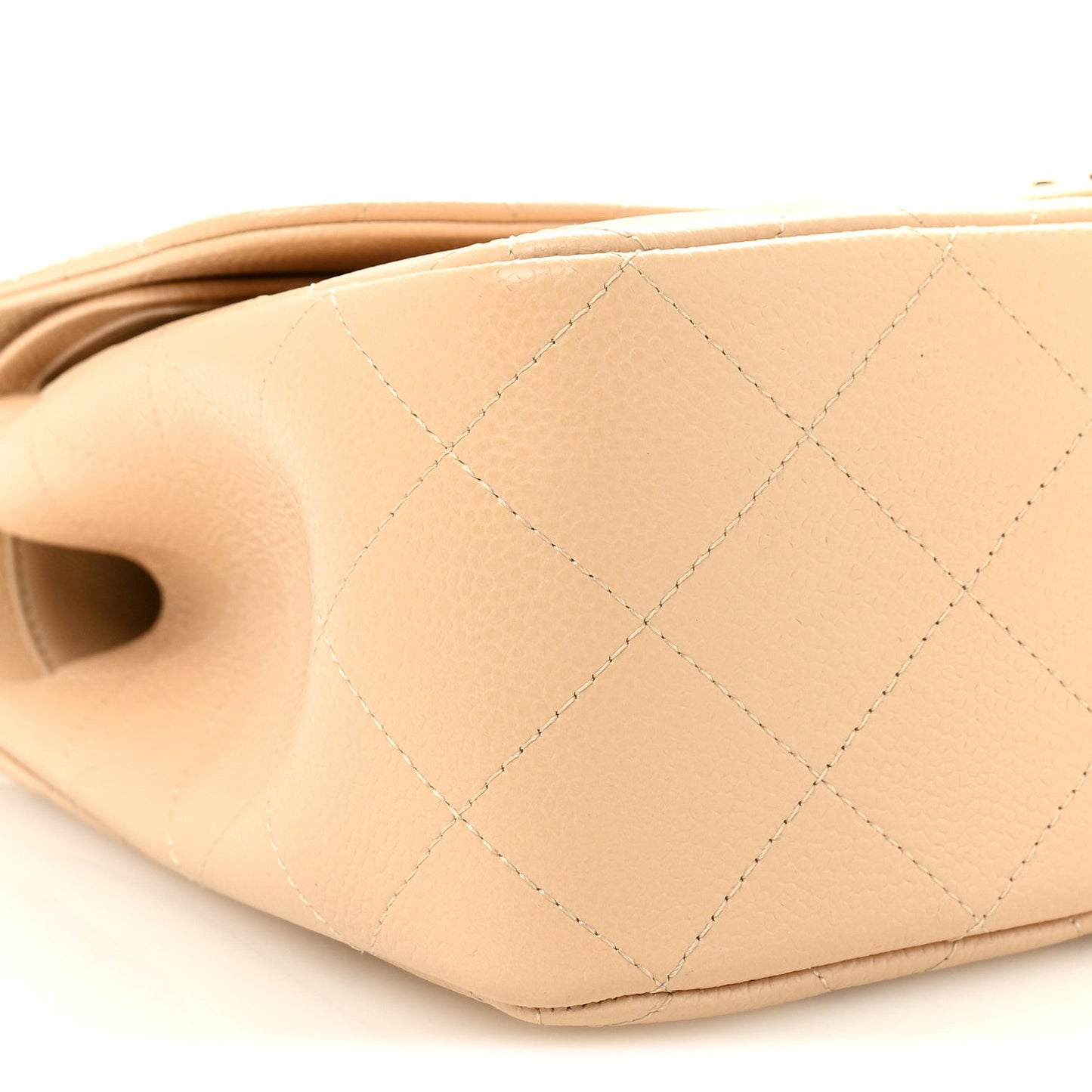 Caviar Quilted Jumbo Double Flap Beige Clair