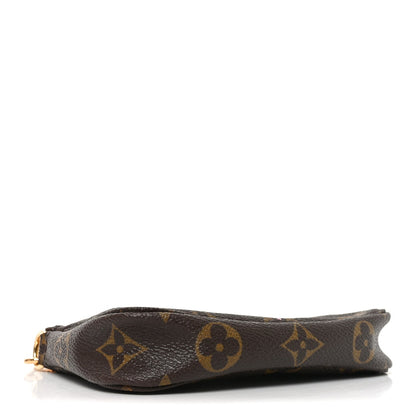 Monogram V Maui Mini Pochette Accessories Rose Ballerine