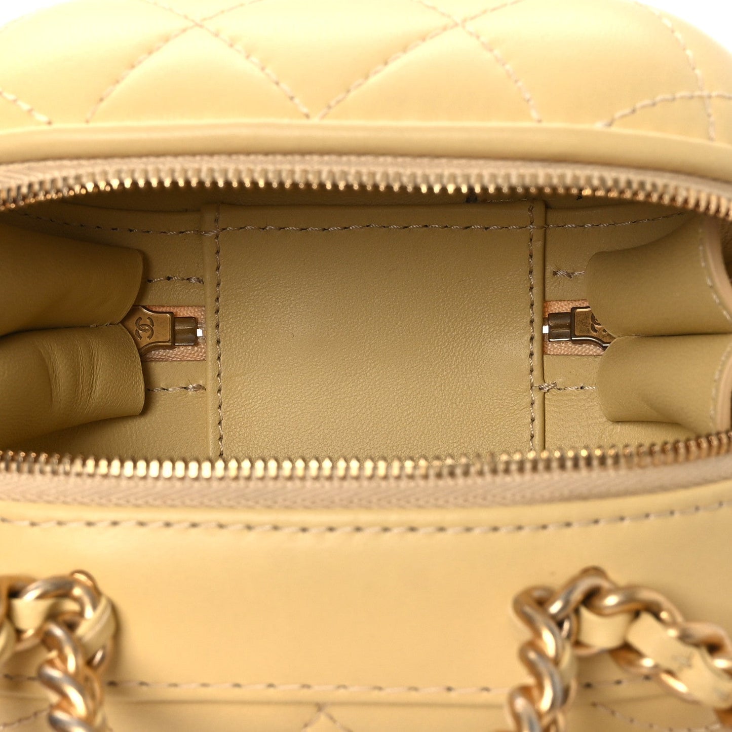 Lambskin Quilted CC Bubble Vanity Case With Chain Light Yellow