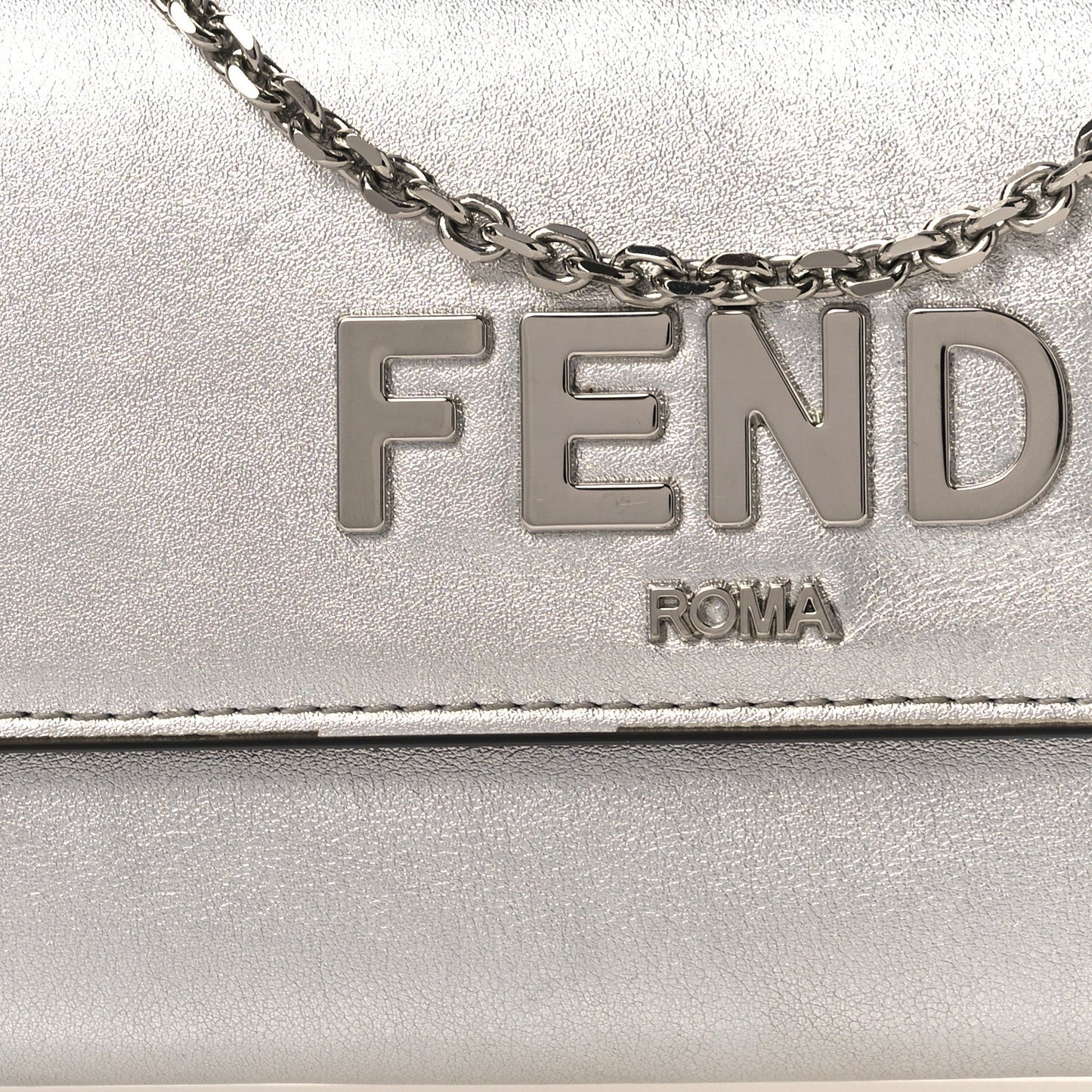 Metallic Calfskin Continental Wallet On Chain Argento