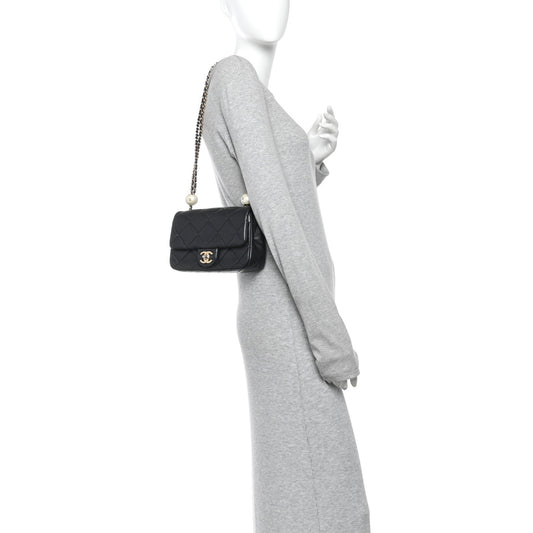 Lambskin Quilted Pearl Small Flap Black