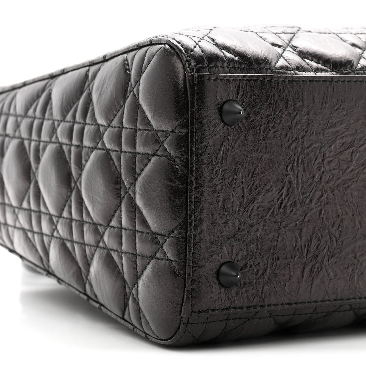 Crinkled Calfskin Cannage Medium Lady Dior Black