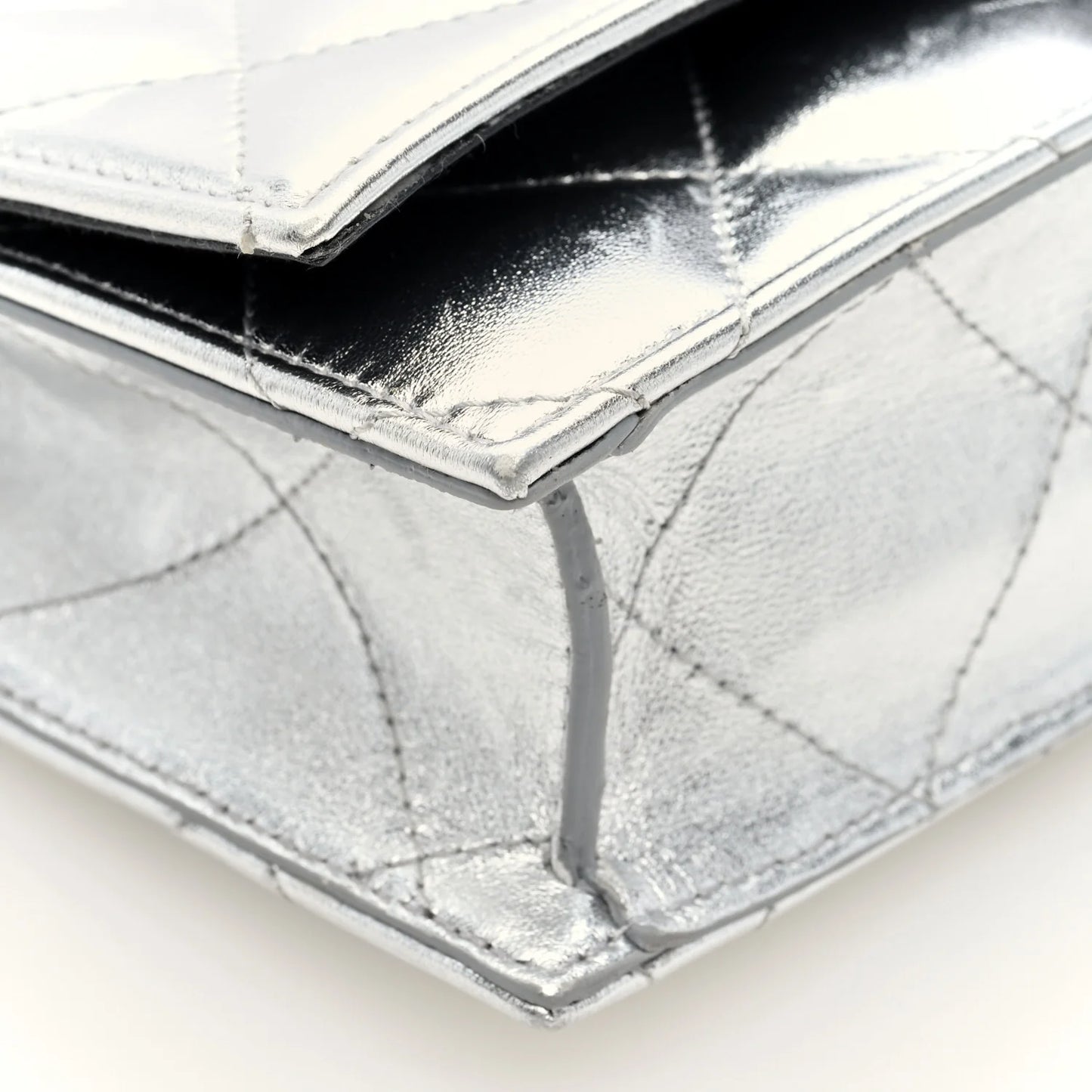 Alexander McQueen Metallic Calfskin Quilted Graffiti Skull Small Chain Crossbody Bag Silver