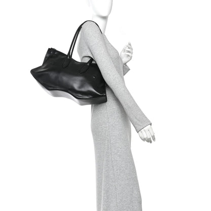 Alexander McQueen Calfskin The Manta Bag Black