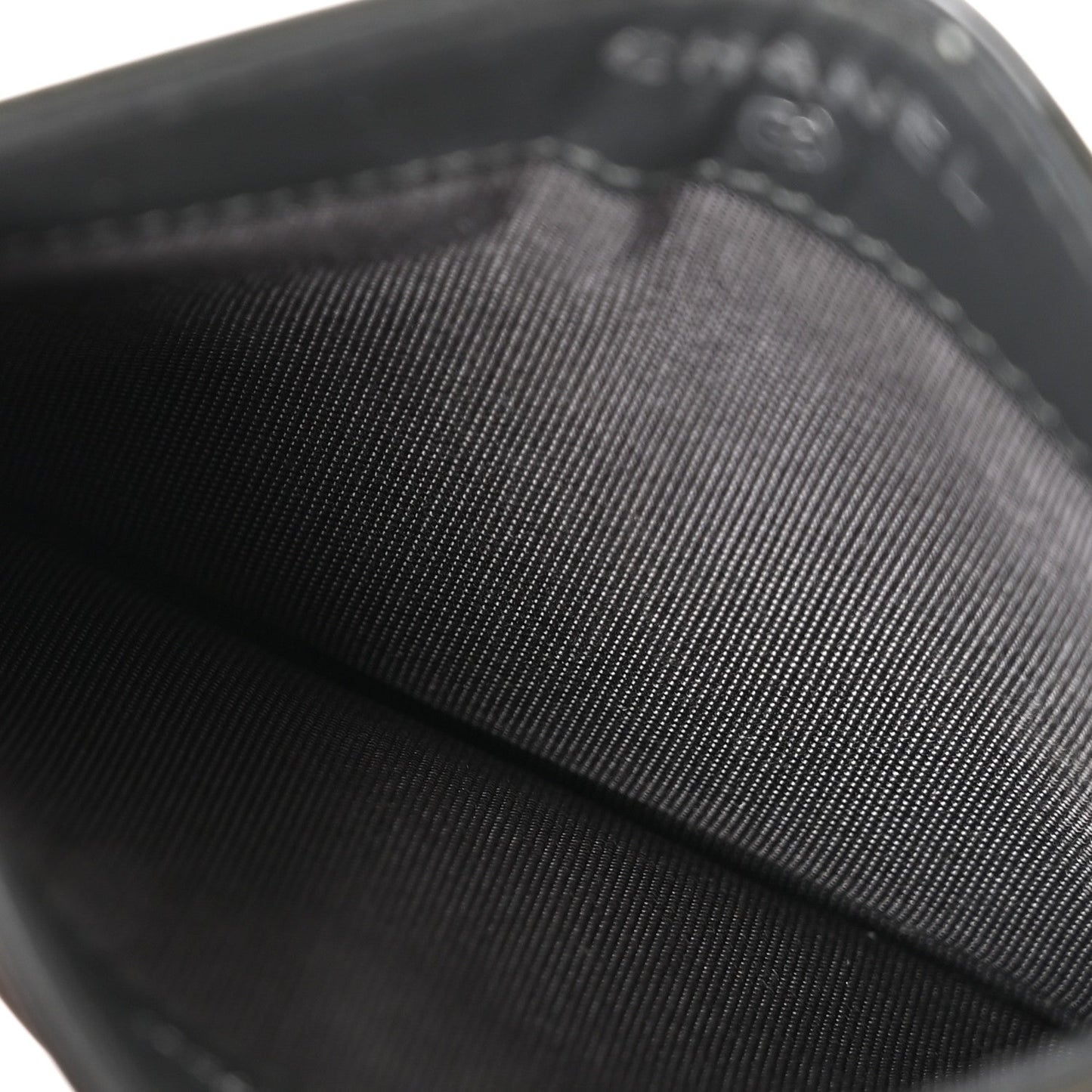 Patent Quilted Card Holder Dark Grey