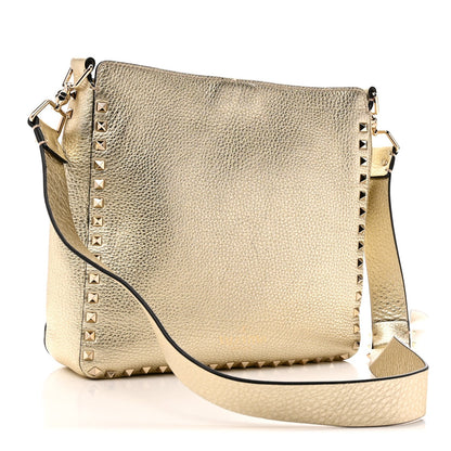 Metallic Pebbled Calfskin Small Rockstud Flip-Lock Messenger Bag Platino