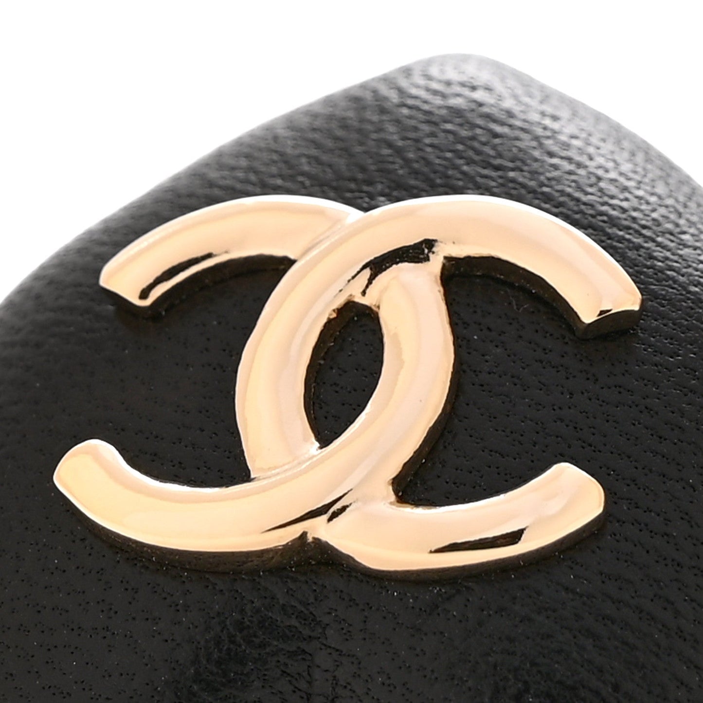 Lambskin CC Heart Brooch Gold Black