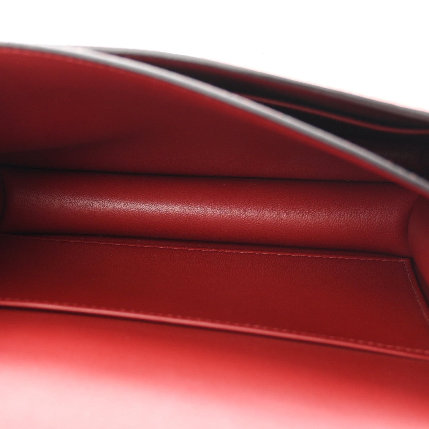 Epsom Constance 18 Rouge H