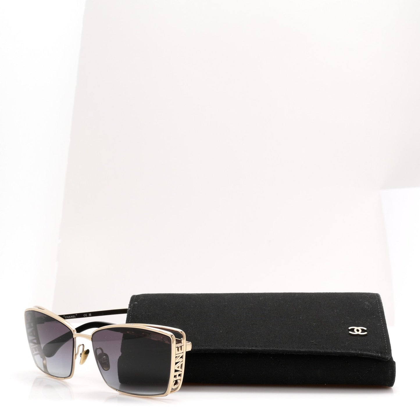 Metal Logo Square Sunglasses 71542 Black