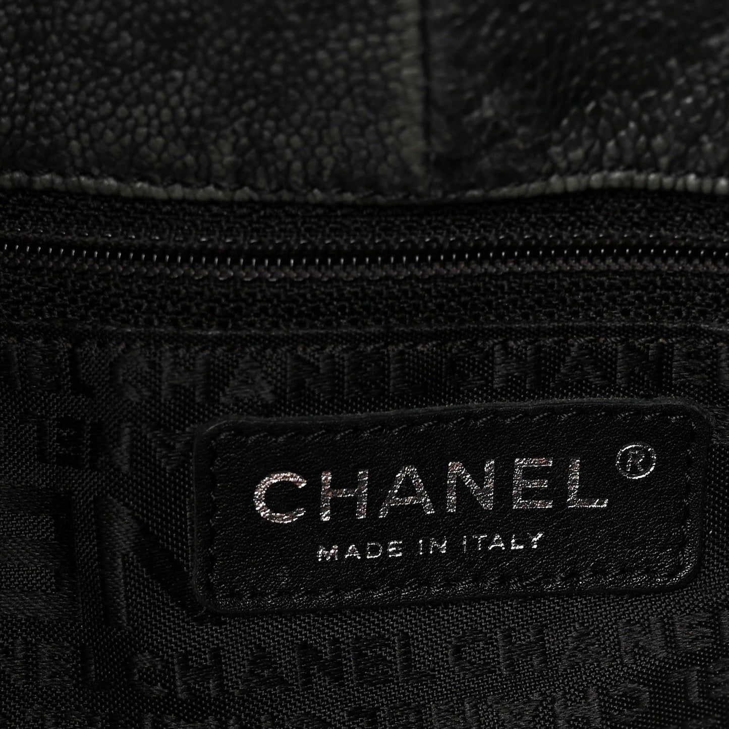 Distressed Caviar XL Coco Cabas Black