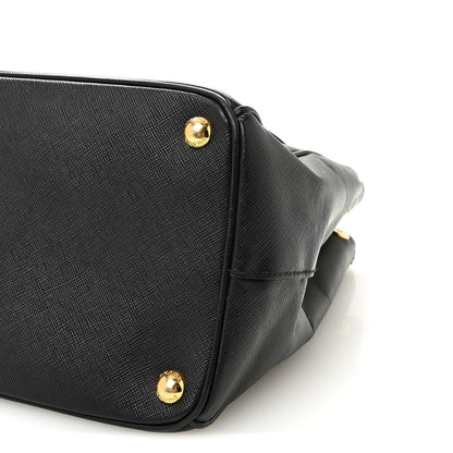 Saffiano Large Galleria Double Zip Tote Black