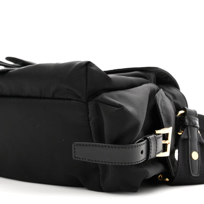 Re-Nylon Medium Explore Shoulder Bag Black